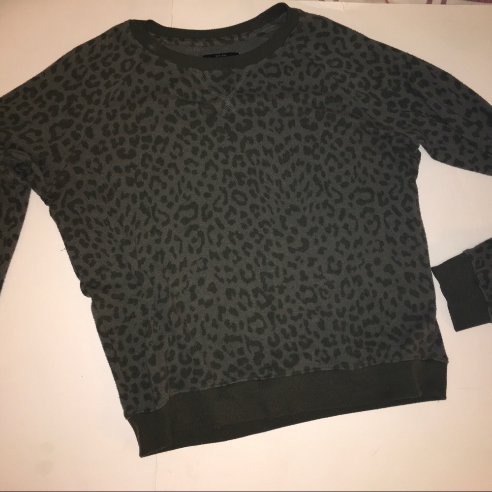 Lucky Leopard Top